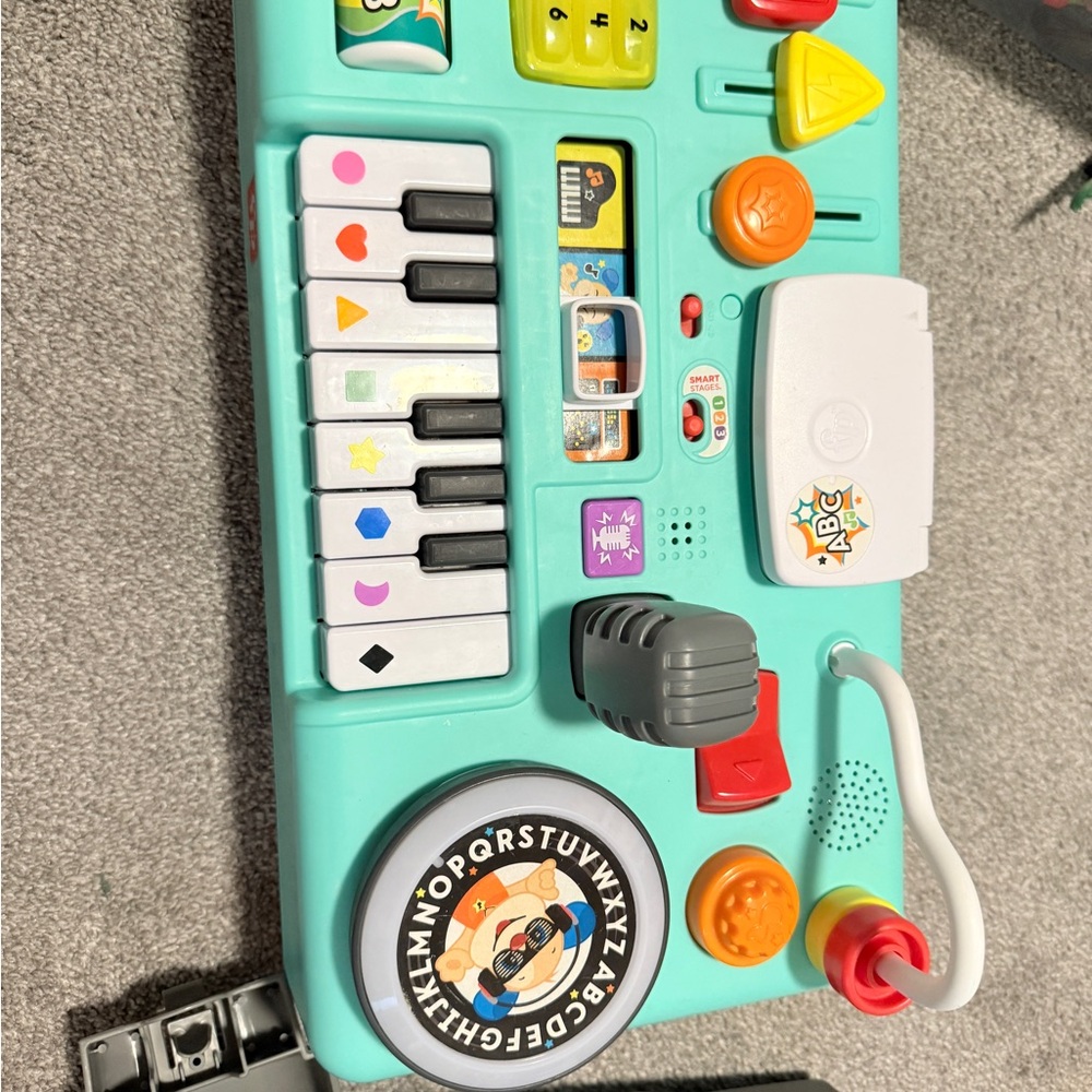 Fisher price laugh and learn dj table